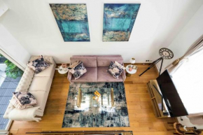 Central Harrods 4BR 6Bed House AC